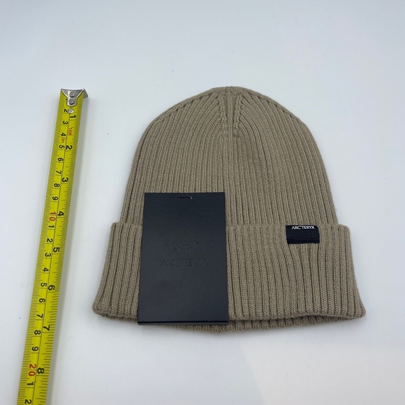 BNWT NEW Arcteryx Skaha Toque smoke bluff Rib Knit Stretch Winter Hat Beanie O/S - Picture 4 of 5
